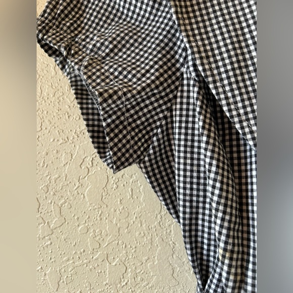 Authentic Guess Jeans Mini Lightweight Gingham Blazer🖤🤍 - Picture 8 of 9